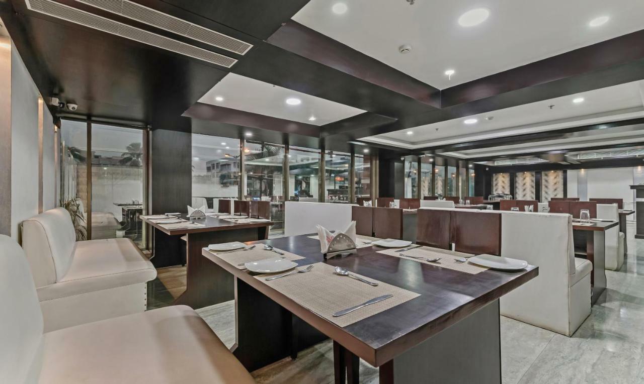 Hotel Oyo 3811 Geetanjali Regency Kalkuta Zewnętrze zdjęcie